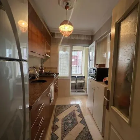 Apartment 3+1 Ebeveyn Banyolu Istanbul